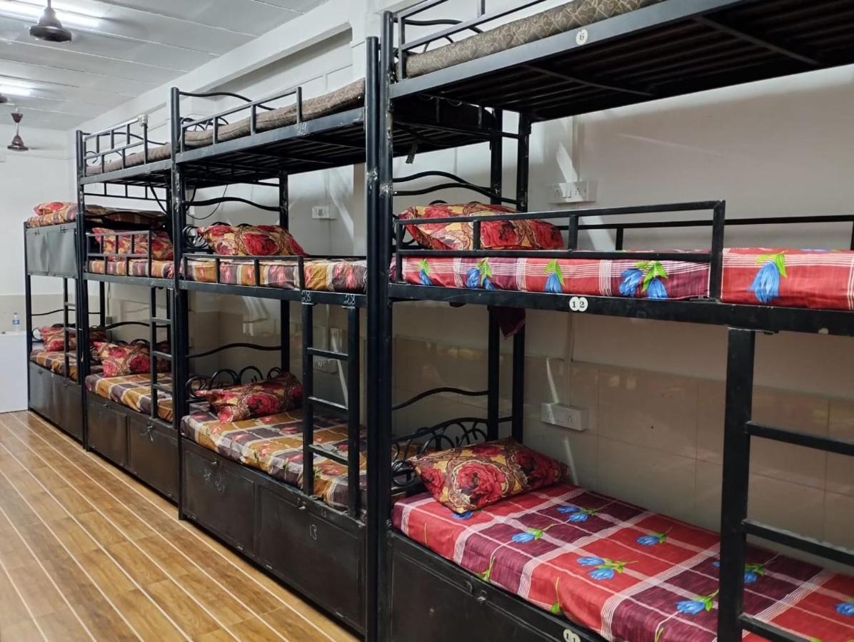 Auberge de jeunesse Shree Balaji Ac Dormitory à Thane Extérieur photo