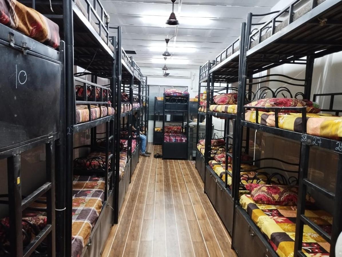 Auberge de jeunesse Shree Balaji Ac Dormitory à Thane Extérieur photo